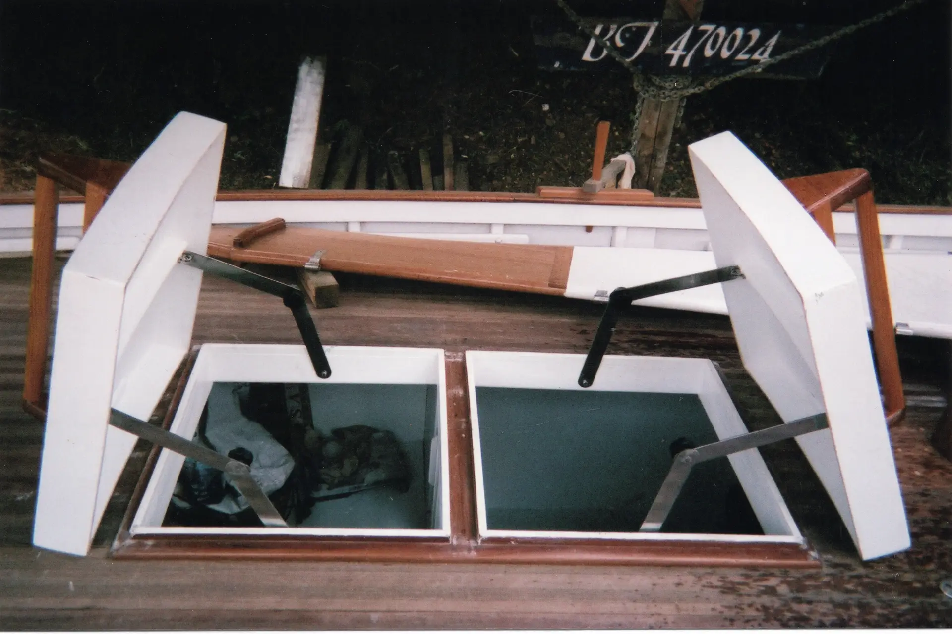 Capot de pont posé