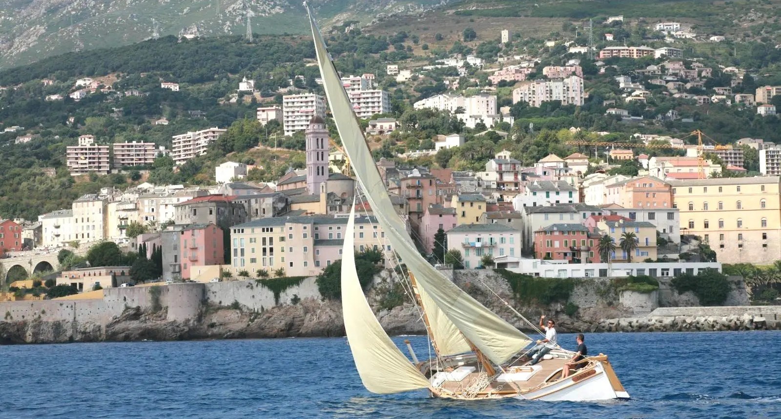 En navigation devant Bastia