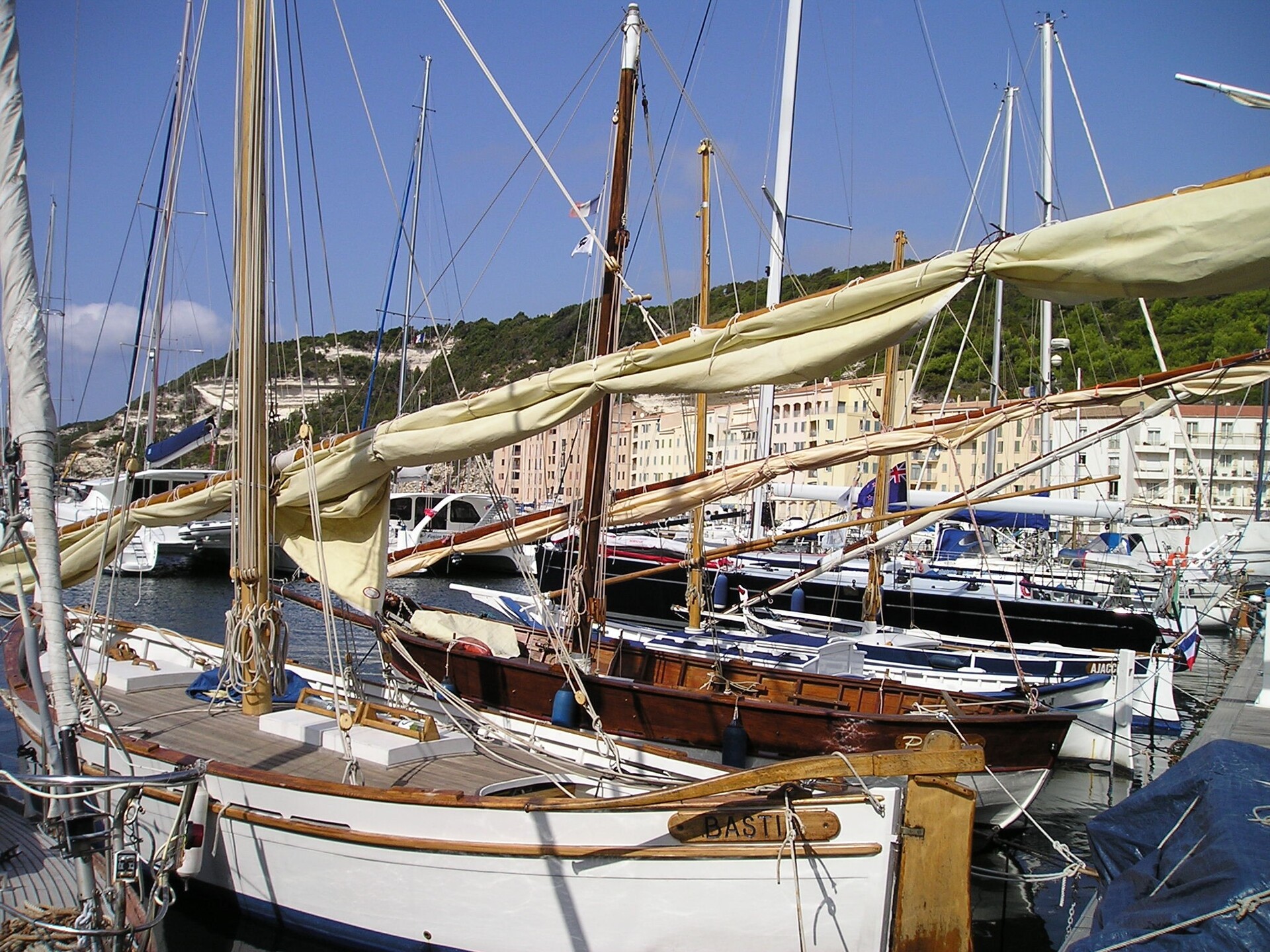 La Sainte Elisabeth au port de Bonifacio